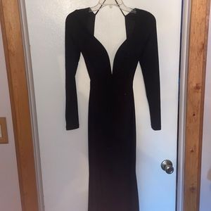 Lulu’s Black Dress